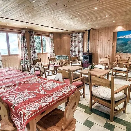 Le Tyrol Hotel Montvalezan